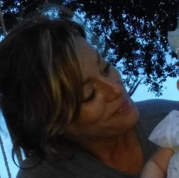 Meet your Posher, Andrealee - Picture 2 of 2